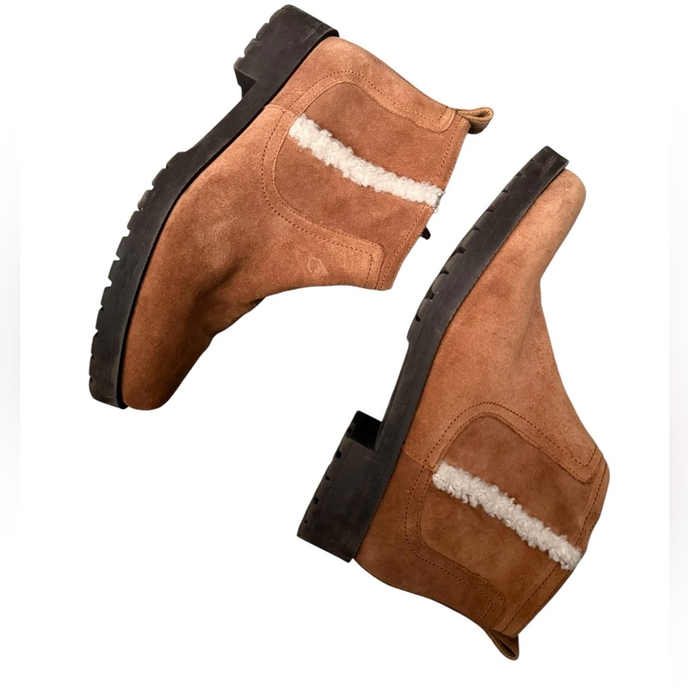 Vionic Aslynn Sz 9.5 lug sole Sherpa lined water repellent boots orthotic shoes